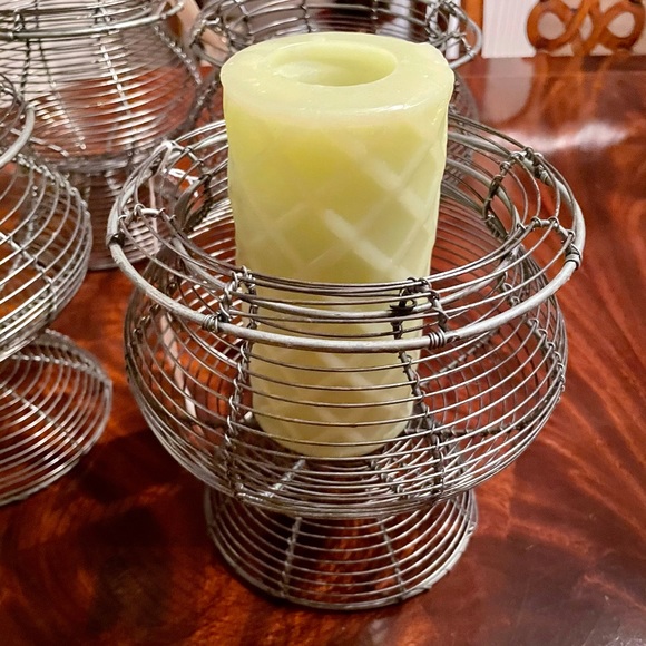 Four Wire Footed Planters/Containers (NWT) - Picture 7 of 11